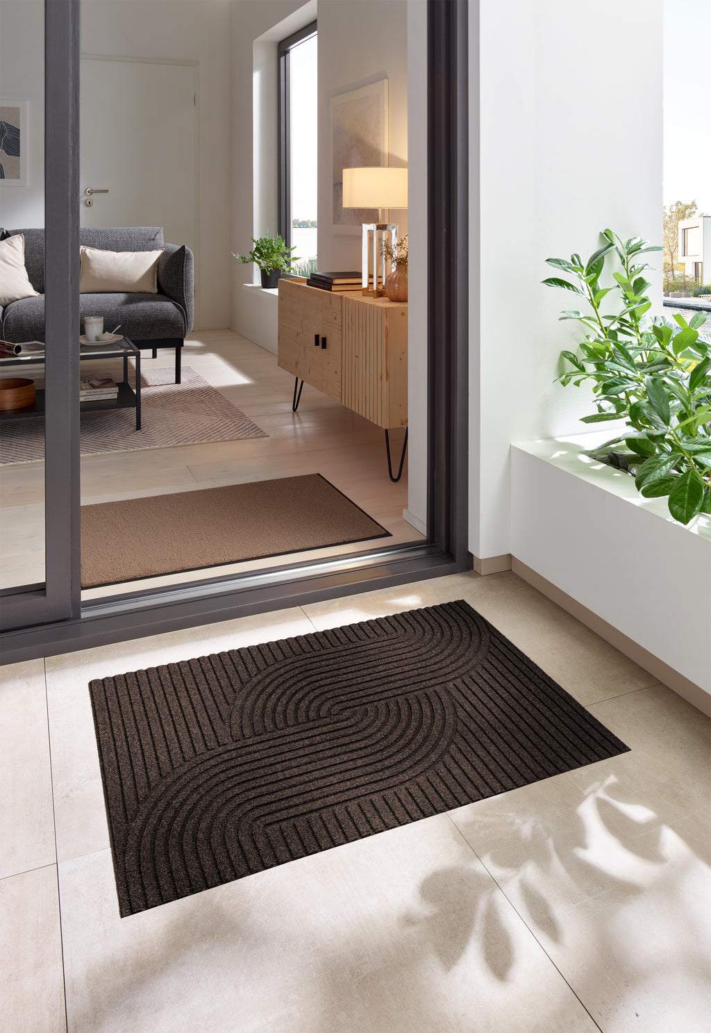 Loop dark brown 60x90 cm