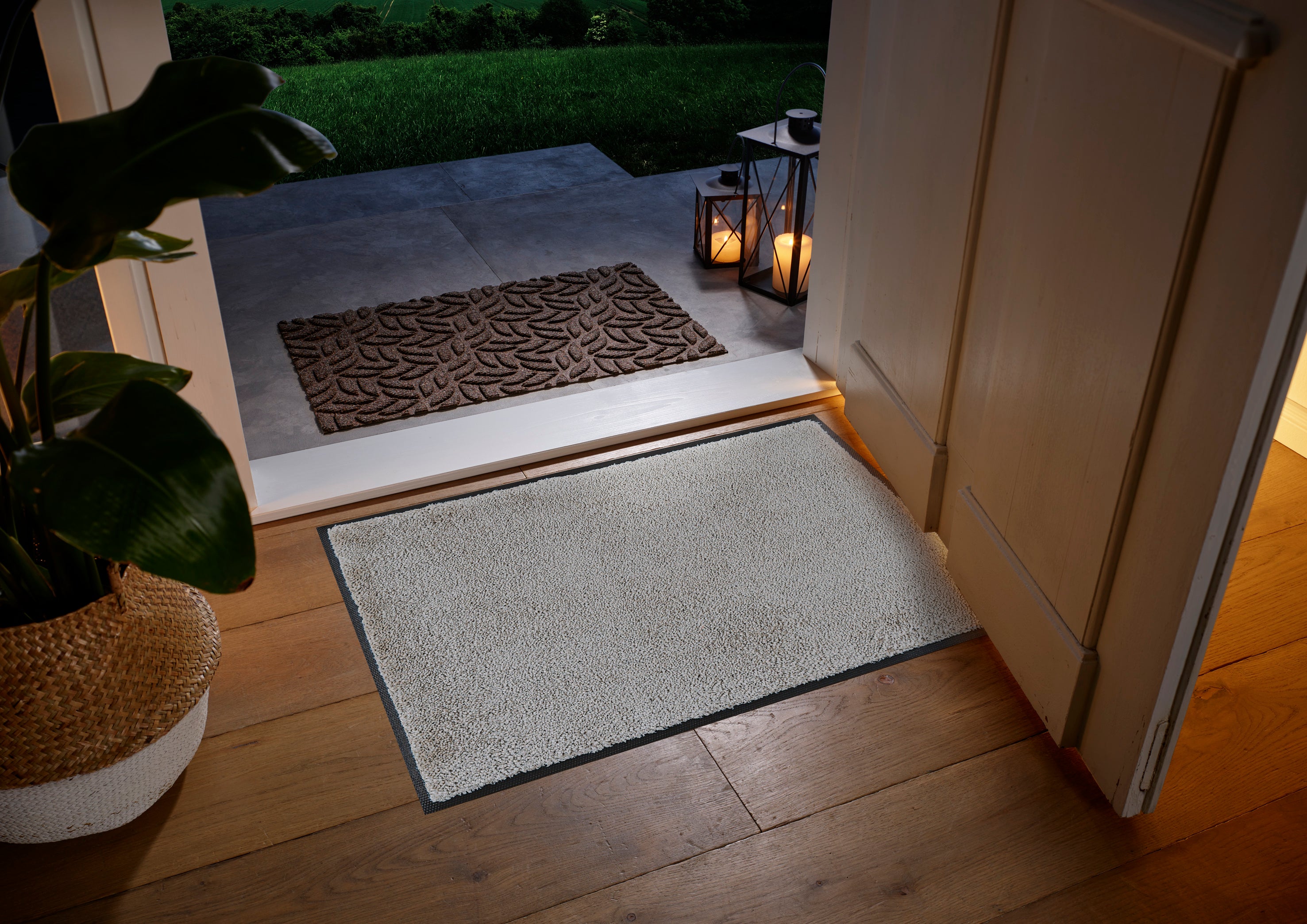 Leaves Dark Brown 45x75 cm