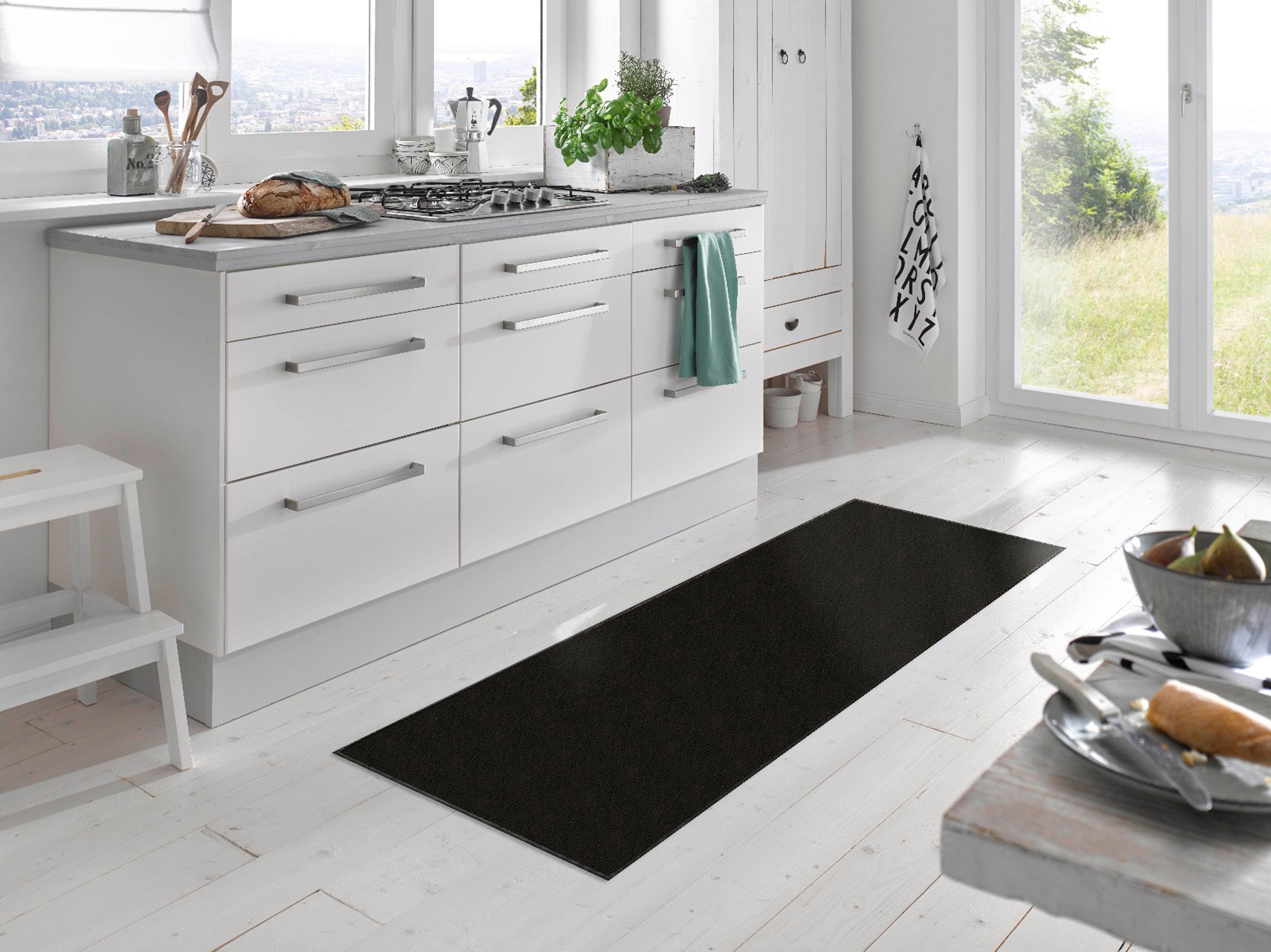 Raven Black 60x180 cm